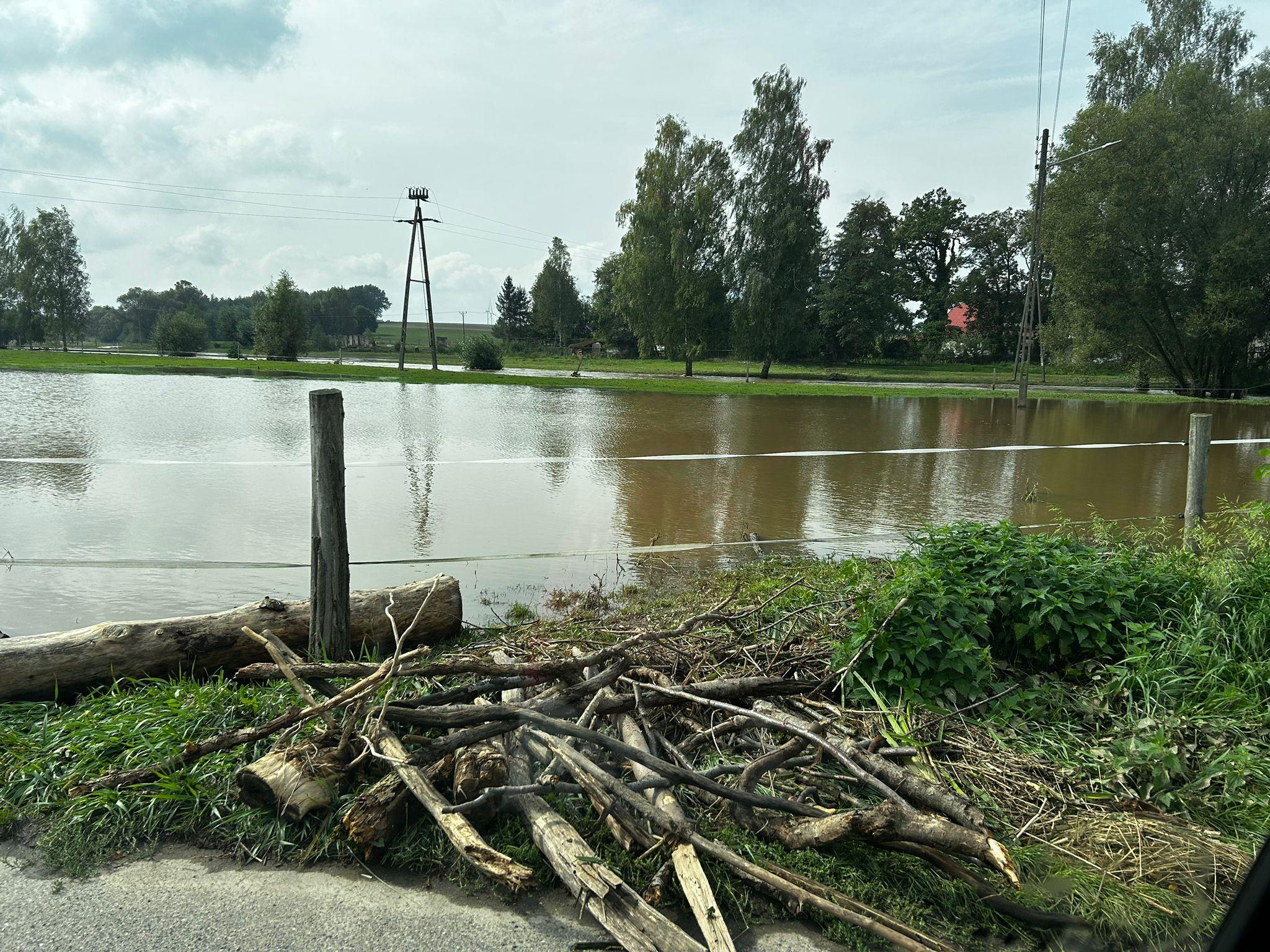 Sytuacja powodziowa w Gminie Chojnów ustabilizowana (FOTO)